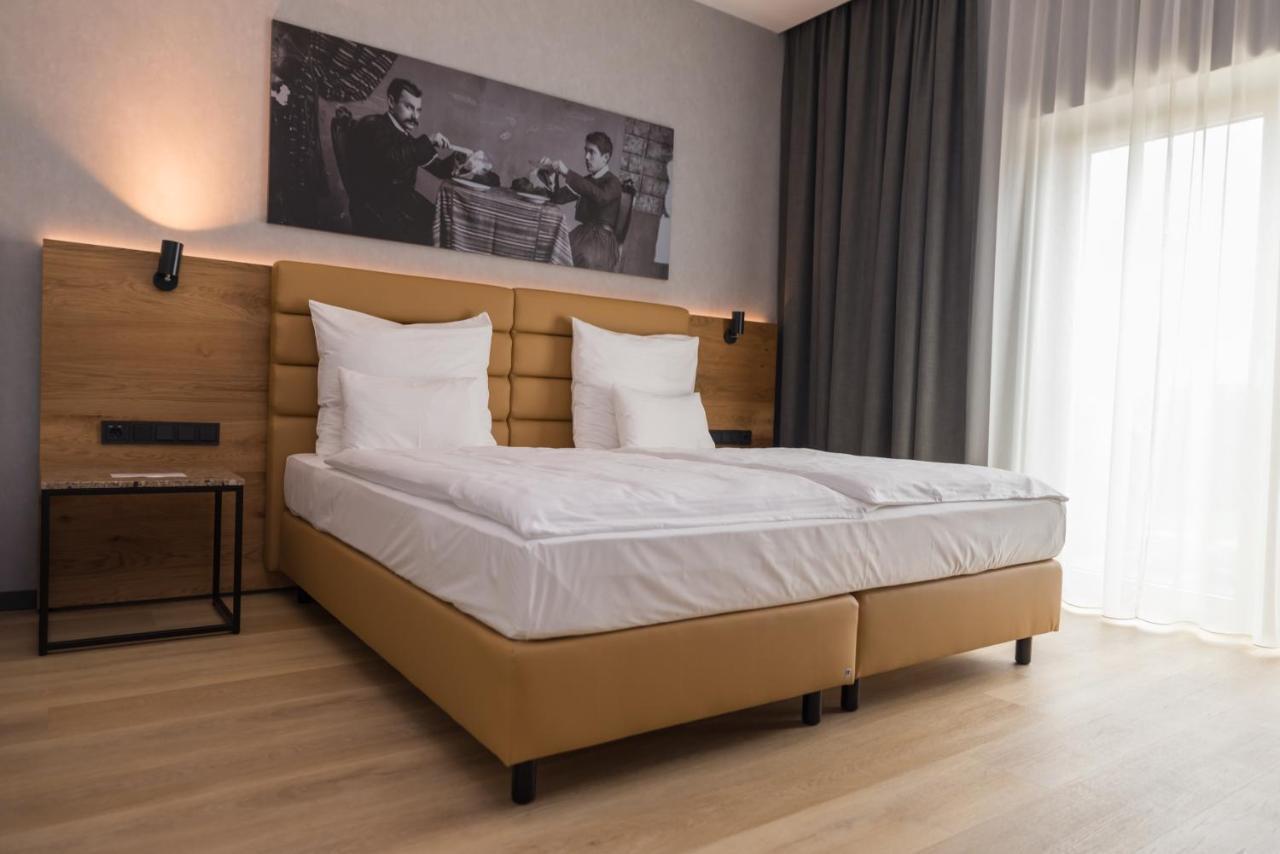 Rinas Mk Hotel Tirana מראה חיצוני תמונה
