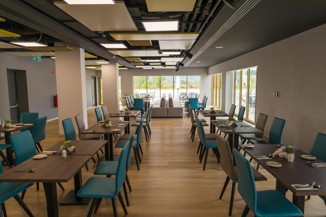 Rinas Mk Hotel Tirana מראה חיצוני תמונה The restaurant at the new terminal