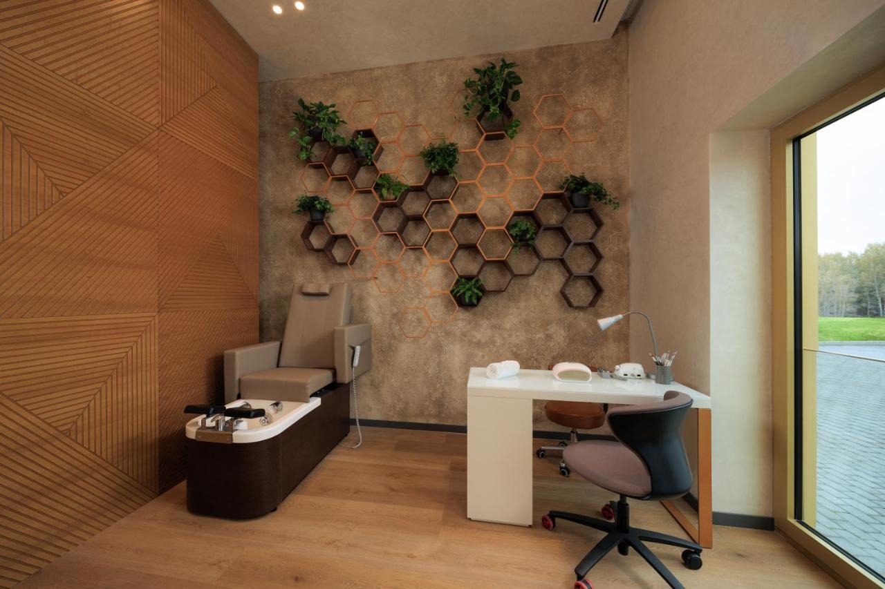 Rinas Mk Hotel Tirana מראה חיצוני תמונה A doctor's office