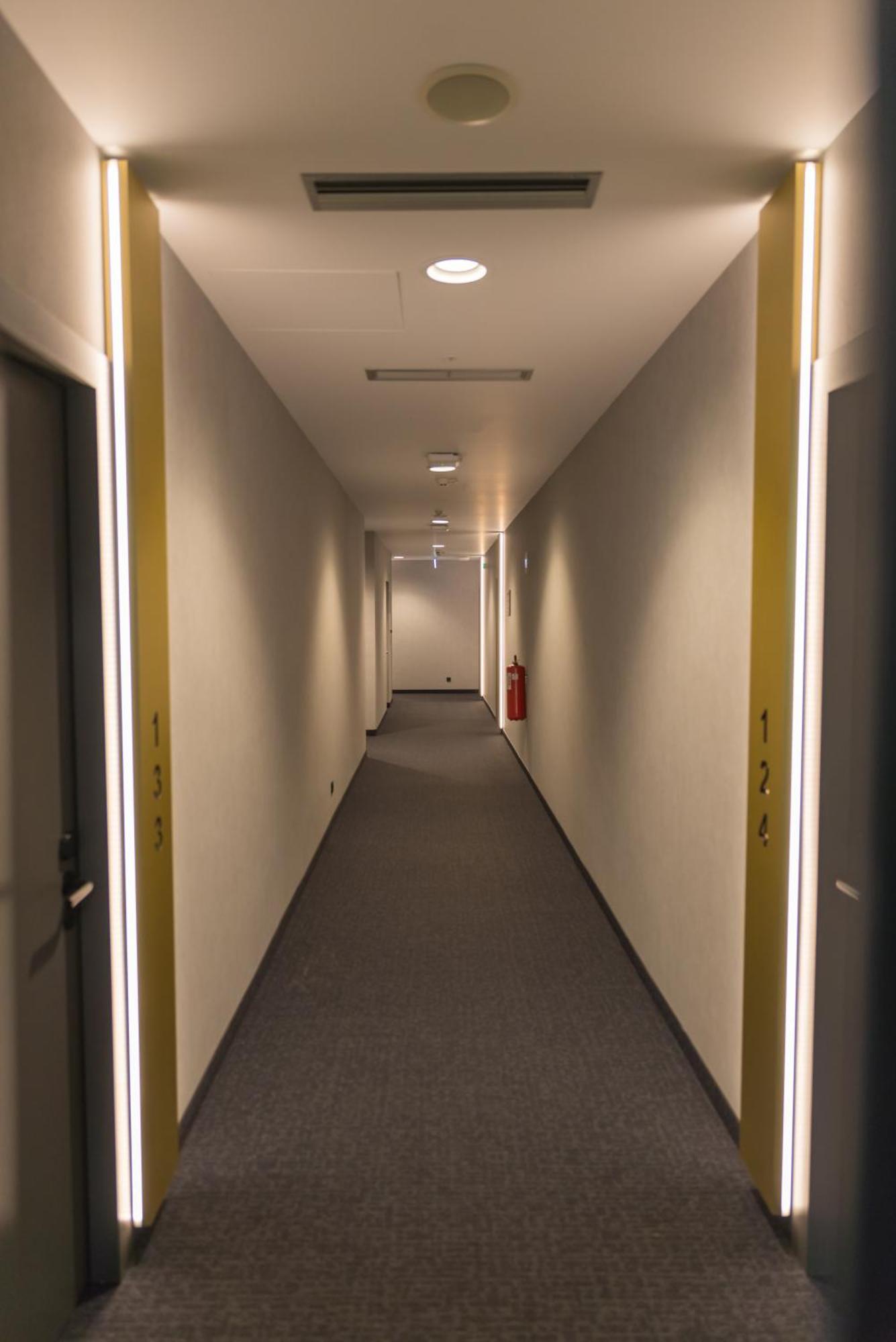 Rinas Mk Hotel Tirana מראה חיצוני תמונה A corridor in the new building